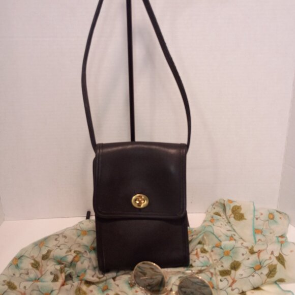 1995 COACH Scooter Bag Black Leather Compact Crossbody Swivel Clasp K5D 9893 - Picture 2 of 15